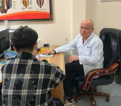 南京市|男科医师高朋磊：守护男性健康，专业男科诊疗